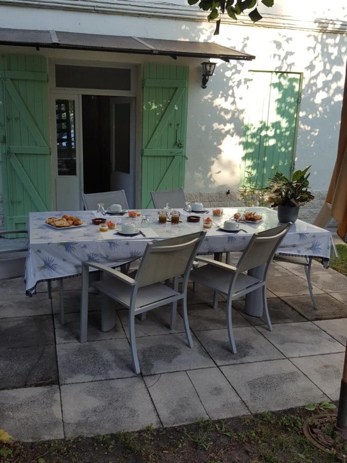 Louchats Chez Alexandra B&B 외부 사진
